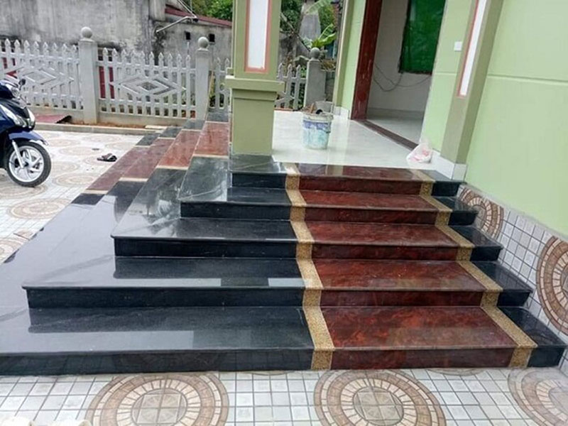 bậc tam cấp là gì