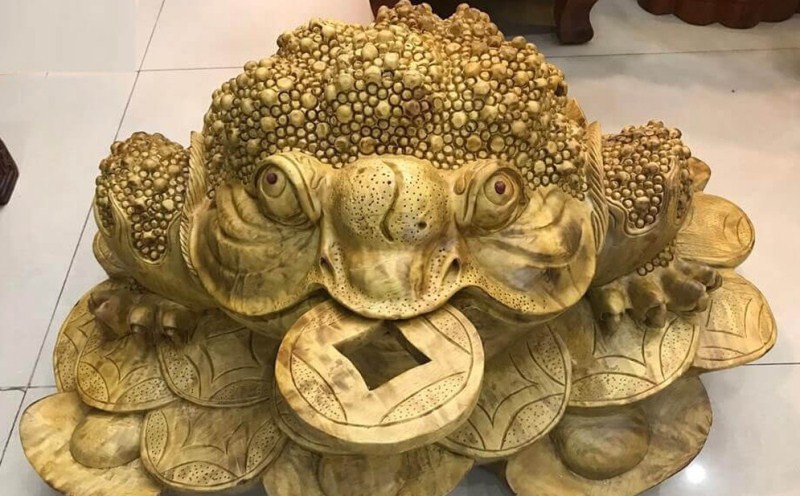 Cách đặt cóc ngậm tiền trong phong thuỷ